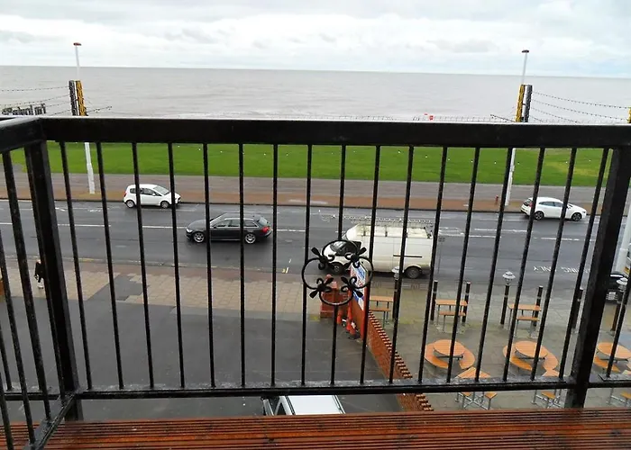 Anzy Panzy Hotel And Apartments Blackpool